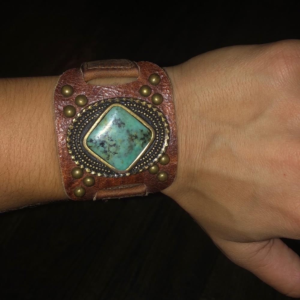 Leather rock bracelet